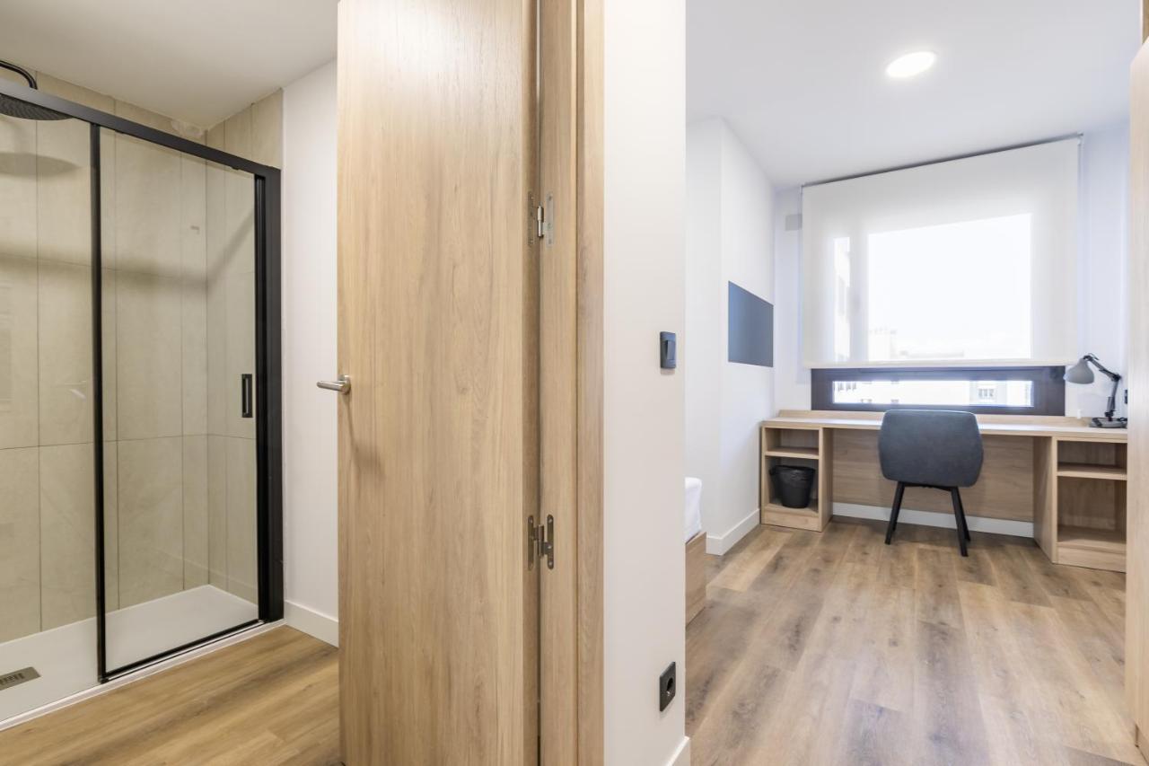 Micampus Xaudaro Student Residence Madrid Bagian luar foto