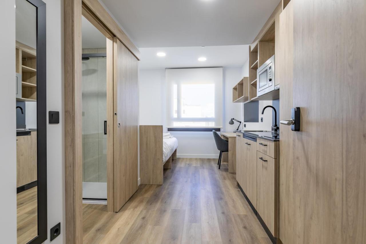 Micampus Xaudaro Student Residence Madrid Bagian luar foto