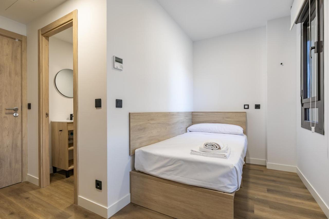 Micampus Xaudaro Student Residence Madrid Bagian luar foto