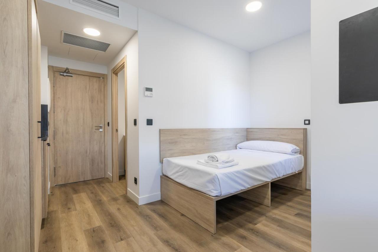 Micampus Xaudaro Student Residence Madrid Bagian luar foto