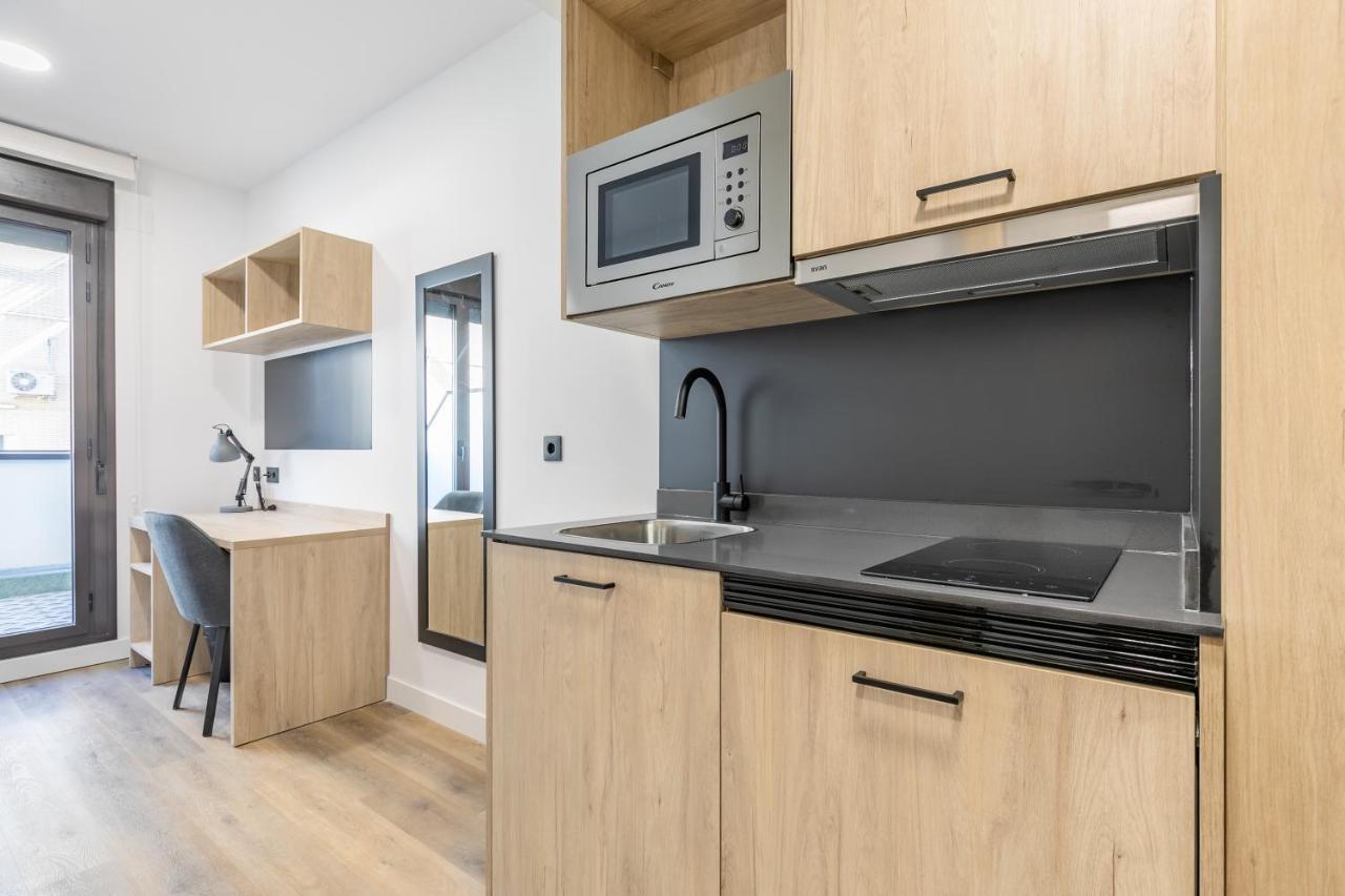 Micampus Xaudaro Student Residence Madrid Bagian luar foto